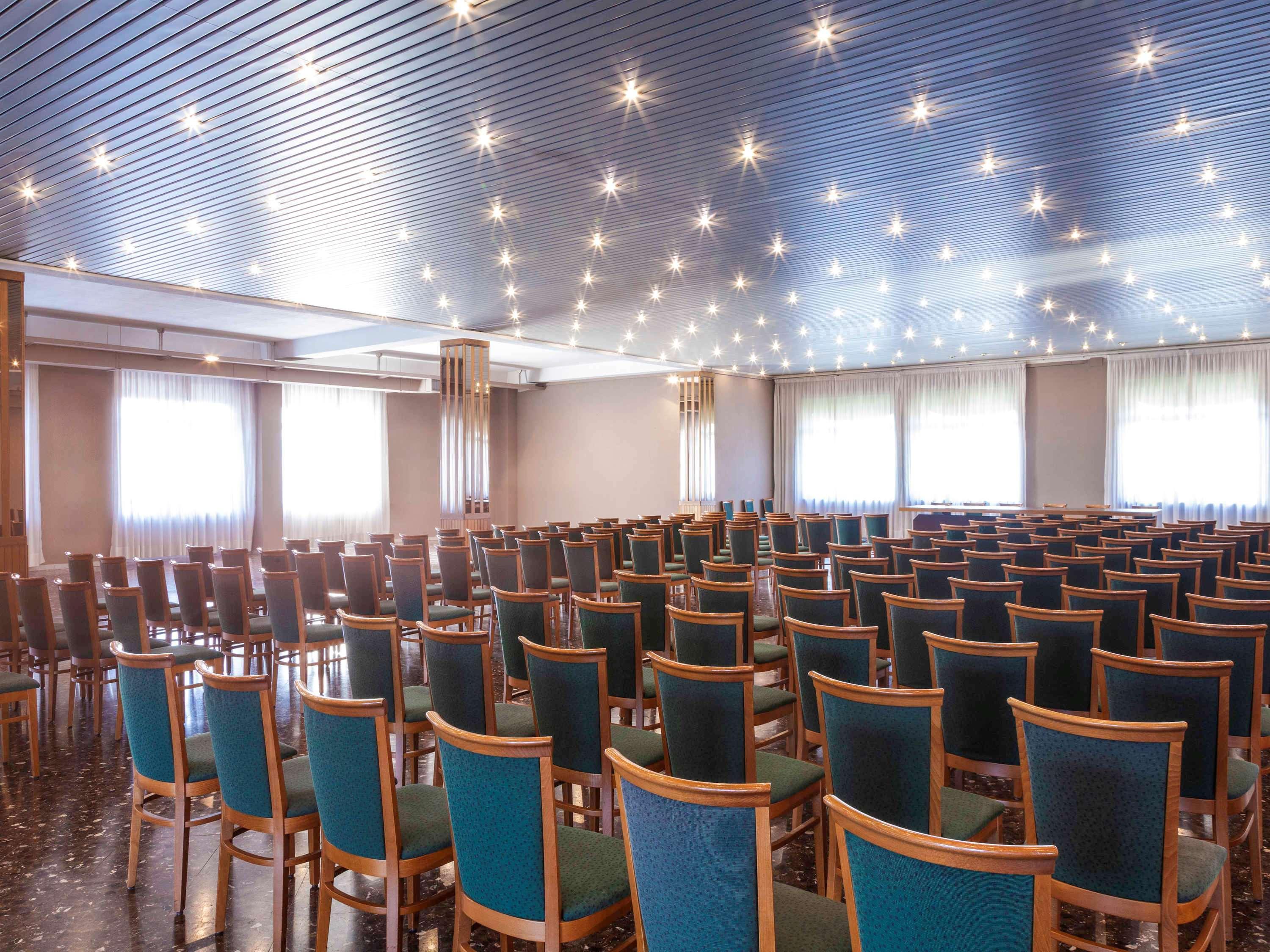 Hotel Ibis Styles Trani Zewnętrze zdjęcie